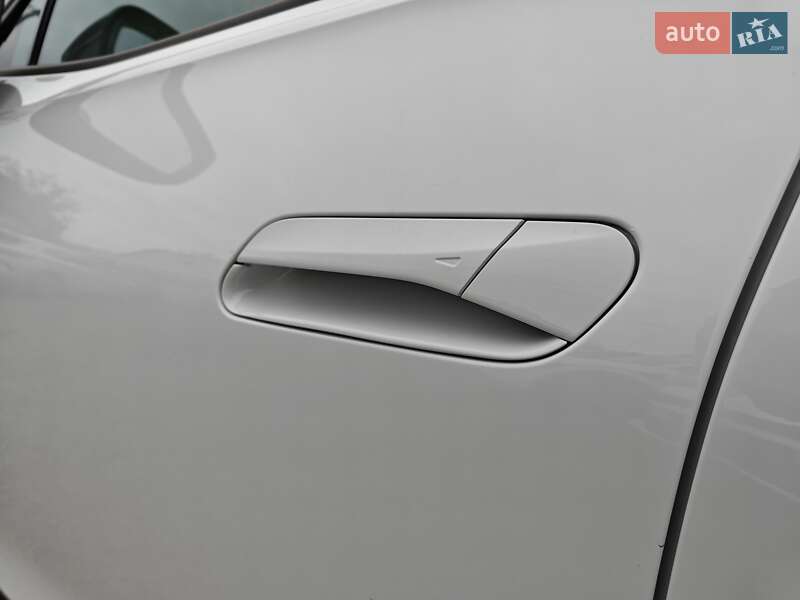 Внедорожник / Кроссовер Volkswagen ID.6 Crozz 2021 в Киеве фото 13 Внедорожник / Кроссовер Volkswagen ID.6 Crozz 2021 в Киеве