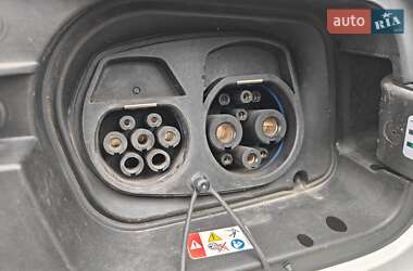 Внедорожник / Кроссовер Volkswagen ID.6 Crozz 2021 в 