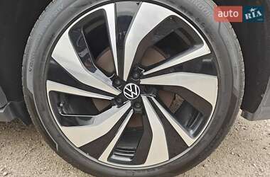 Внедорожник / Кроссовер Volkswagen ID.6 Crozz 2021 в 
