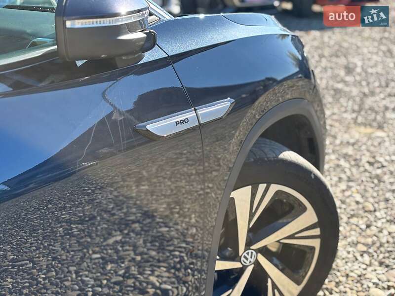 Позашляховик / Кросовер Volkswagen ID.6 Crozz 2023 в Стрию