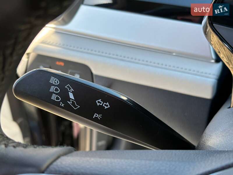 Позашляховик / Кросовер Volkswagen ID.6 Crozz 2023 в Стрию