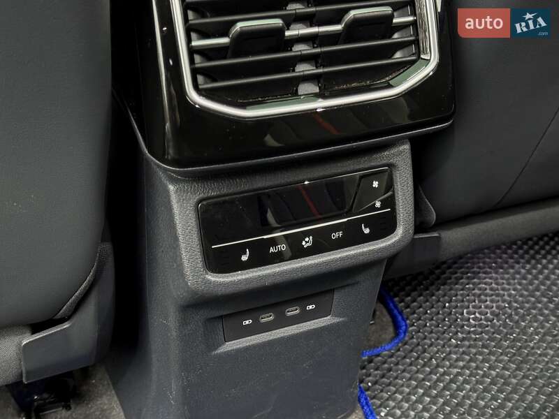 Внедорожник / Кроссовер Volkswagen ID.6 Crozz 2022 в Киеве