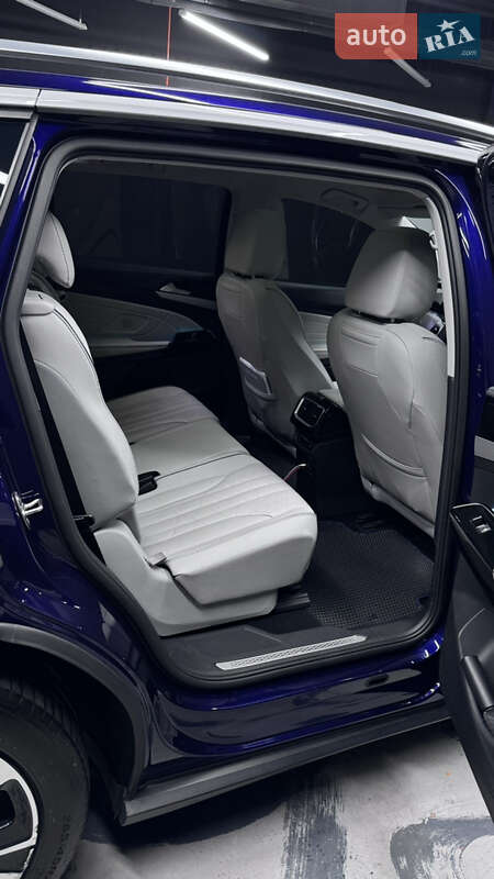 Внедорожник / Кроссовер Volkswagen ID.6 2021 в Днепре