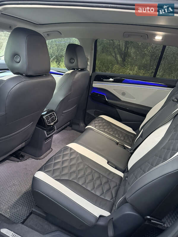 Внедорожник / Кроссовер Volkswagen ID.6 2023 в Бориславе