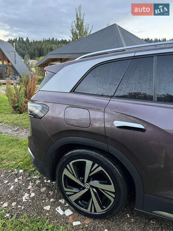 Внедорожник / Кроссовер Volkswagen ID.6 2023 в Бориславе