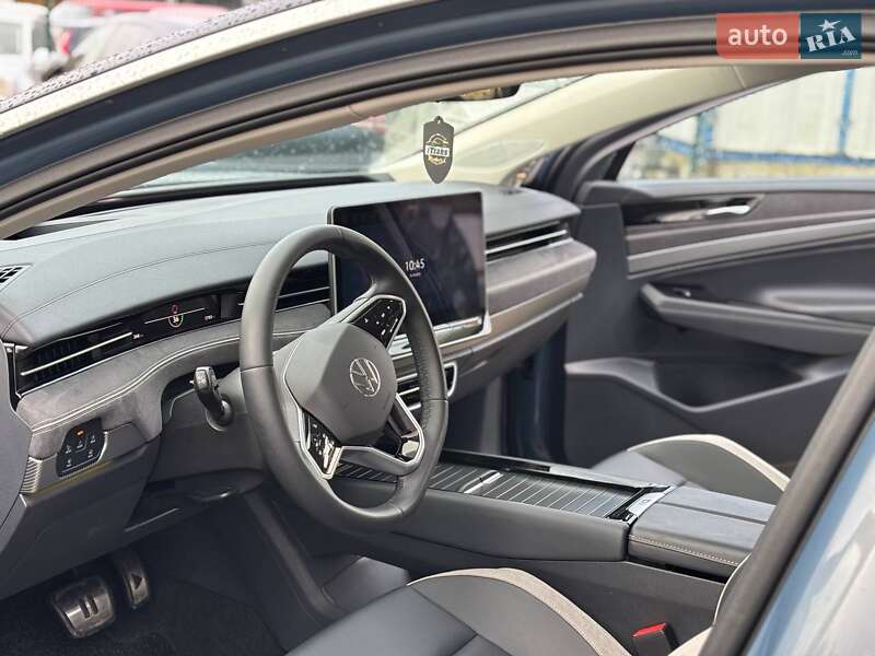 Лифтбек Volkswagen ID.7 2024 в Стрые