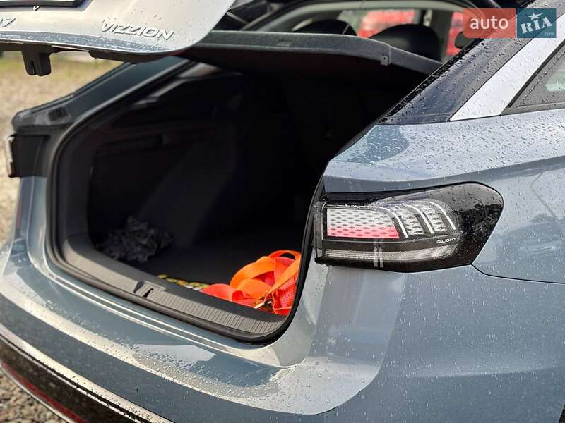 Лифтбек Volkswagen ID.7 2024 в Стрые