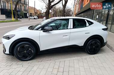 Позашляховик / Кросовер Volkswagen ID. UNYX 2024 в 