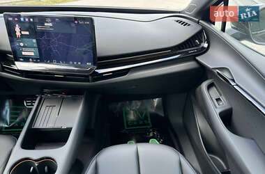Позашляховик / Кросовер Volkswagen ID. UNYX 2025 в 