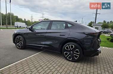 Позашляховик / Кросовер Volkswagen ID. UNYX 2024 в 
