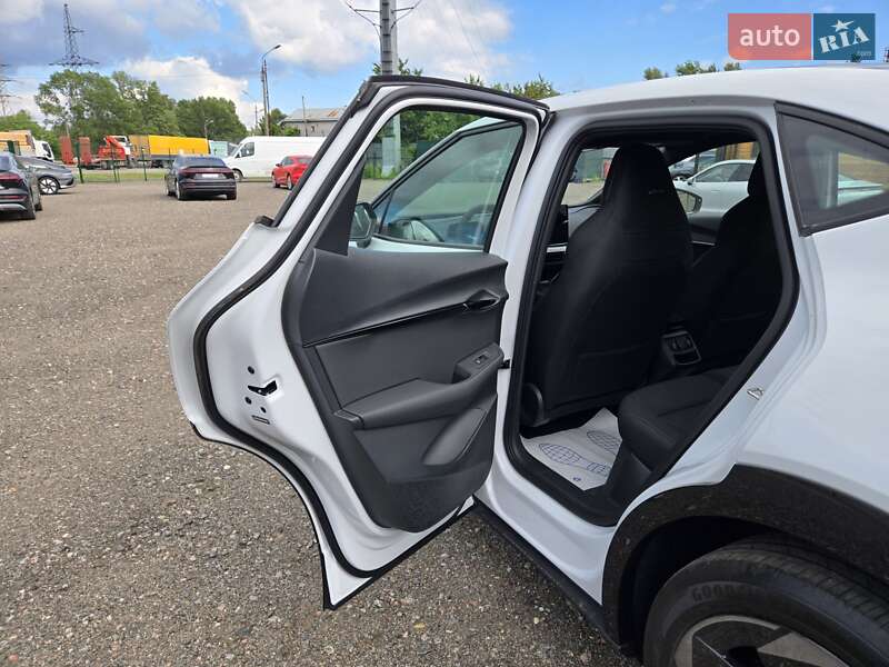 Позашляховик / Кросовер Volkswagen ID. UNYX 2024 в Києві