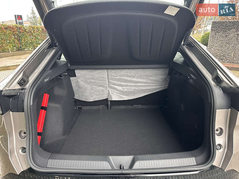 Позашляховик / Кросовер Volkswagen ID. UNYX 2024 в Чернівцях