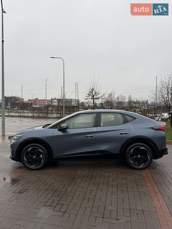 Внедорожник / Кроссовер Volkswagen ID. UNYX 2025 в Киеве