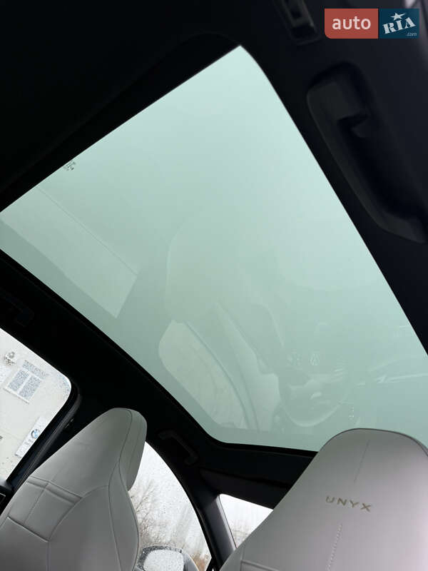 Внедорожник / Кроссовер Volkswagen ID. UNYX 2025 в Киеве