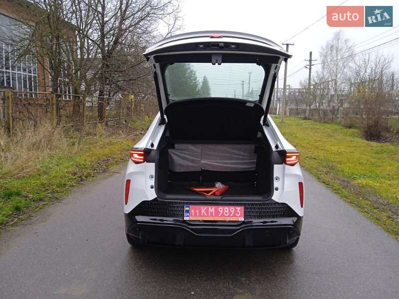 Внедорожник / Кроссовер Volkswagen ID. UNYX 2025 в Черновцах