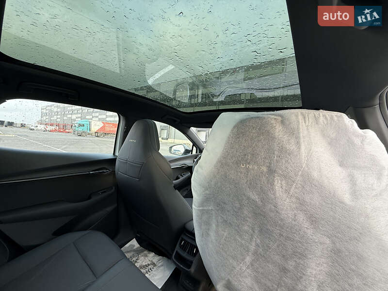 Позашляховик / Кросовер Volkswagen ID. UNYX 2025 в Києві