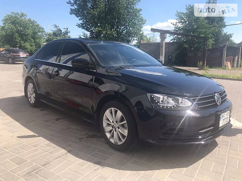 Седан Volkswagen Jetta 2015 в Львове