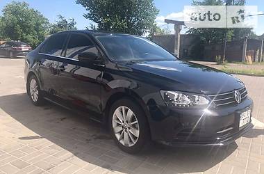 Седан Volkswagen Jetta 2015 в Львове