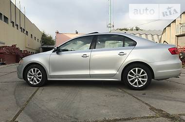 Седан Volkswagen Jetta 2013 в Києві