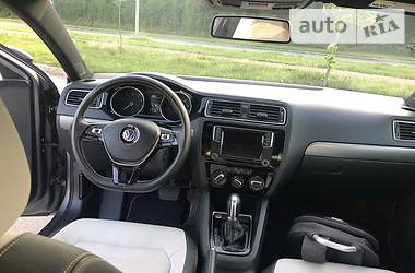 Седан Volkswagen Jetta 2017 в Львові