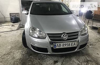 Седан Volkswagen Jetta 2006 в Могилев-Подольске