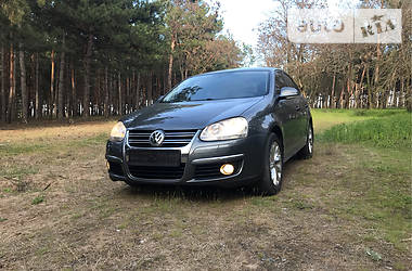 Седан Volkswagen Jetta 2008 в 