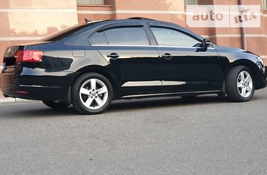 Седан Volkswagen Jetta 2013 в Одессе