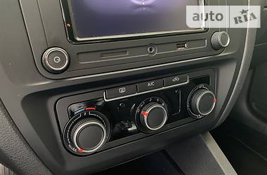 Седан Volkswagen Jetta 2016 в 