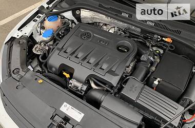Седан Volkswagen Jetta 2016 в 