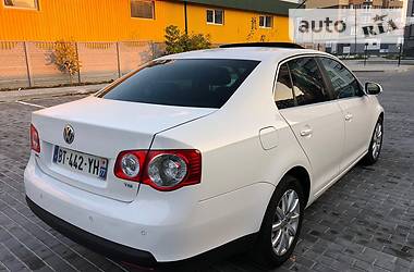 Седан Volkswagen Jetta 2009 в Луцке