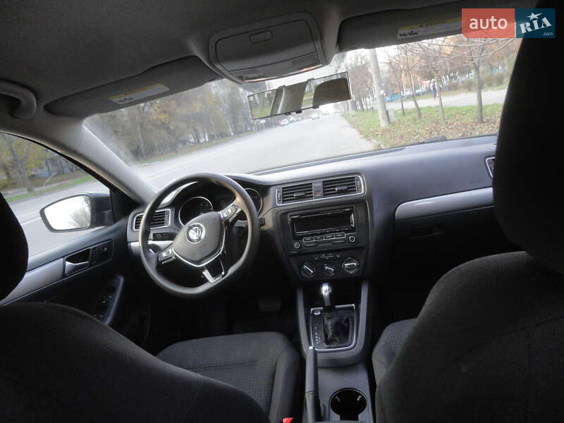 Седан Volkswagen Jetta 2014 в Запоріжжі
