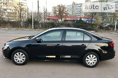 Седан Volkswagen Jetta 2015 в Кам'янці