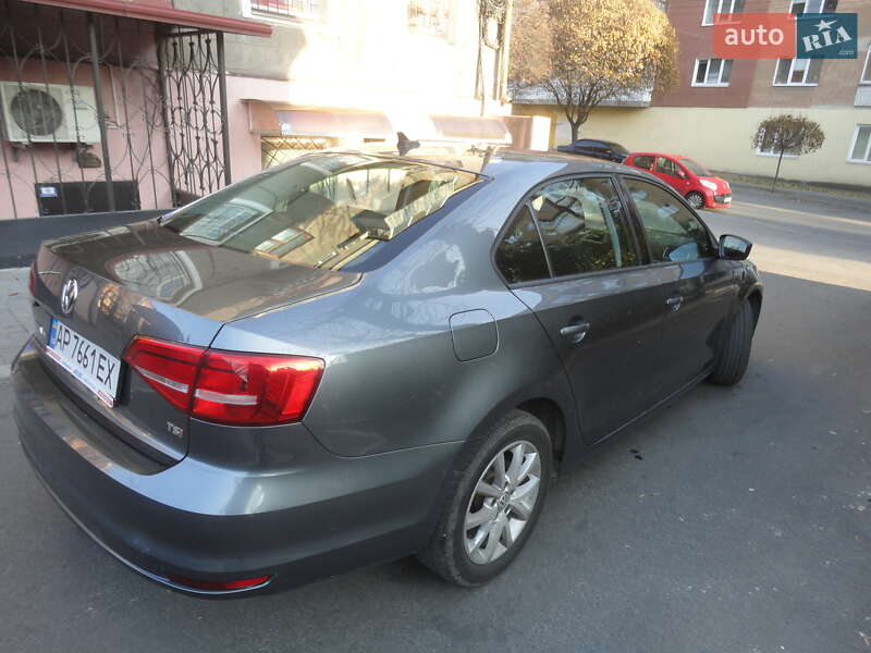 Седан Volkswagen Jetta 2014 в Запоріжжі