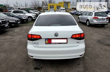Седан Volkswagen Jetta 2017 в 