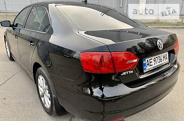 Седан Volkswagen Jetta 2012 в 