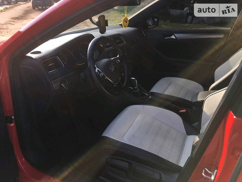 Седан Volkswagen Jetta 2016 в Вінниці
