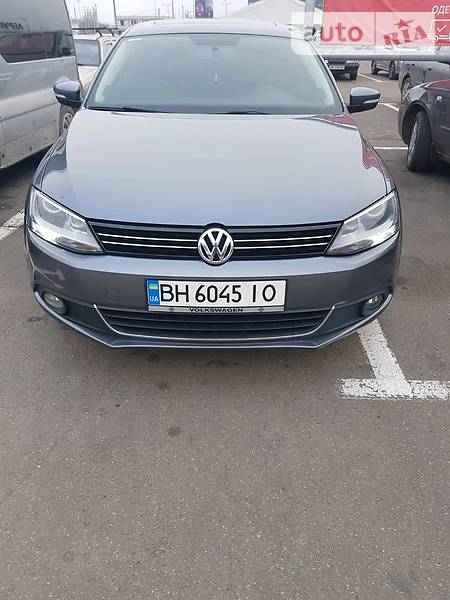 Седан Volkswagen Jetta 2014 в 