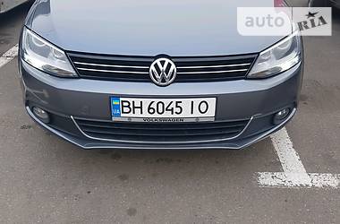 Седан Volkswagen Jetta 2014 в 