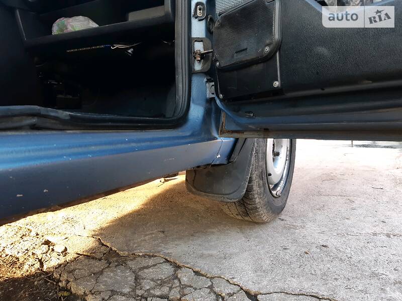 Седан Volkswagen Jetta 1989 в Рівному