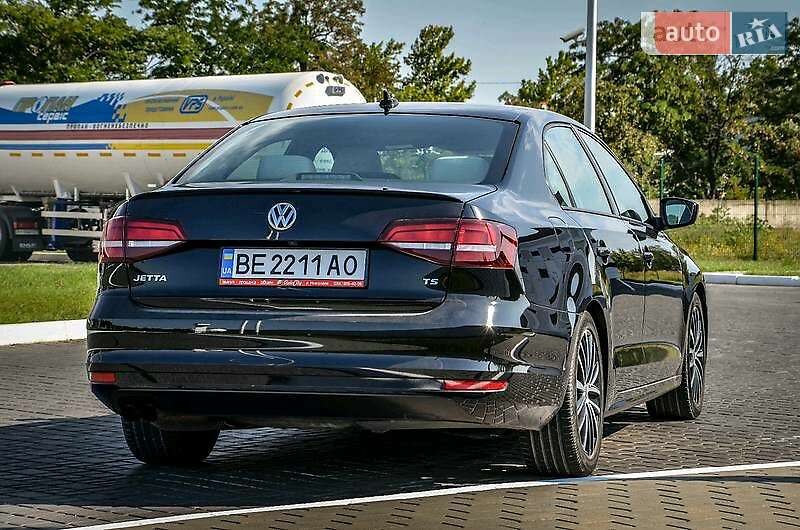 Седан Volkswagen Jetta 2016 в Николаеве