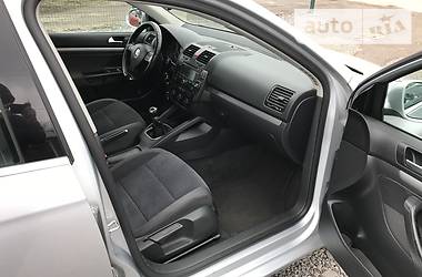 Седан Volkswagen Jetta 2006 в Староконстантинове