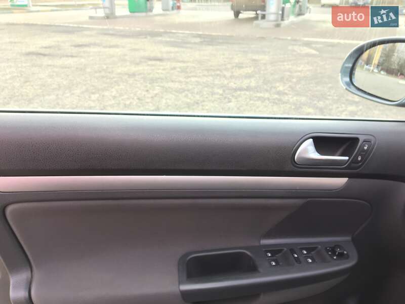 Седан Volkswagen Jetta 2007 в Ужгороде