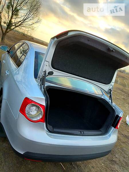 Седан Volkswagen Jetta 2008 в Ахтырке
