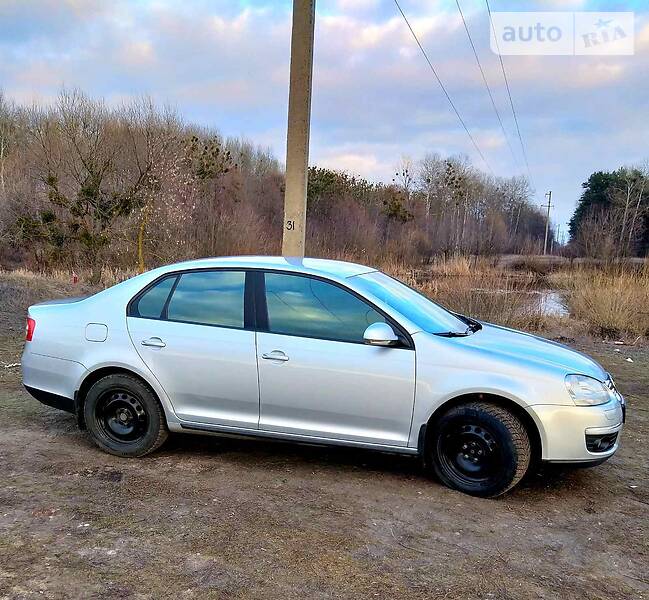 Седан Volkswagen Jetta 2008 в Ахтырке