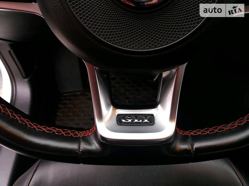 Седан Volkswagen Jetta 2017 в Запоріжжі