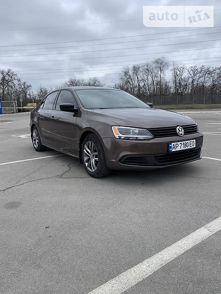 Седан Volkswagen Jetta 2014 в Запоріжжі
