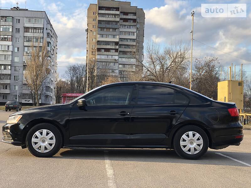 Седан Volkswagen Jetta 2015 в Запоріжжі