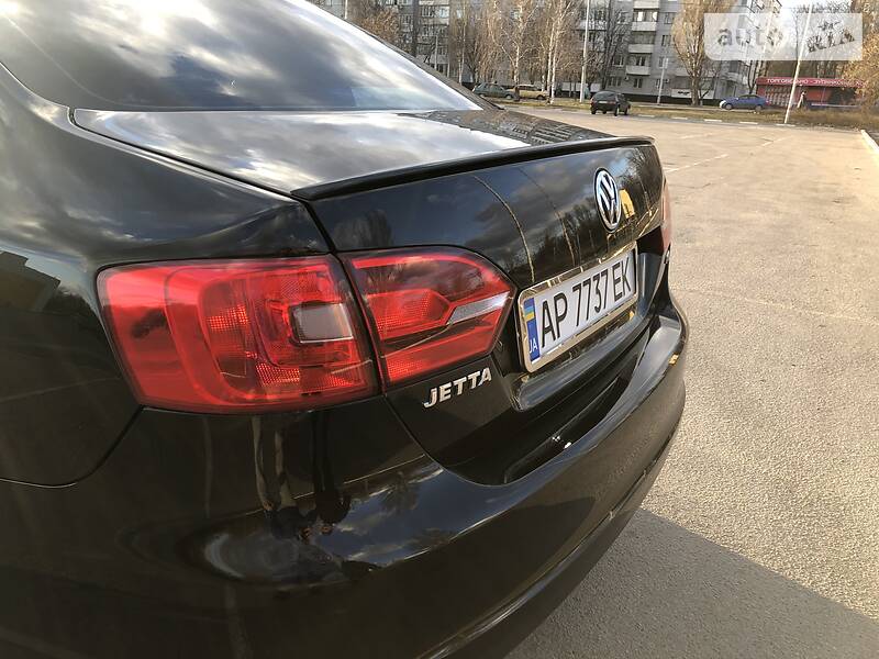 Седан Volkswagen Jetta 2015 в Запоріжжі