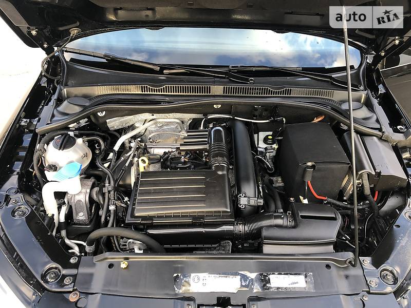 Седан Volkswagen Jetta 2015 в Запоріжжі