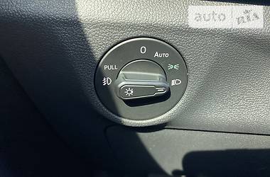 Седан Volkswagen Jetta 2018 в 